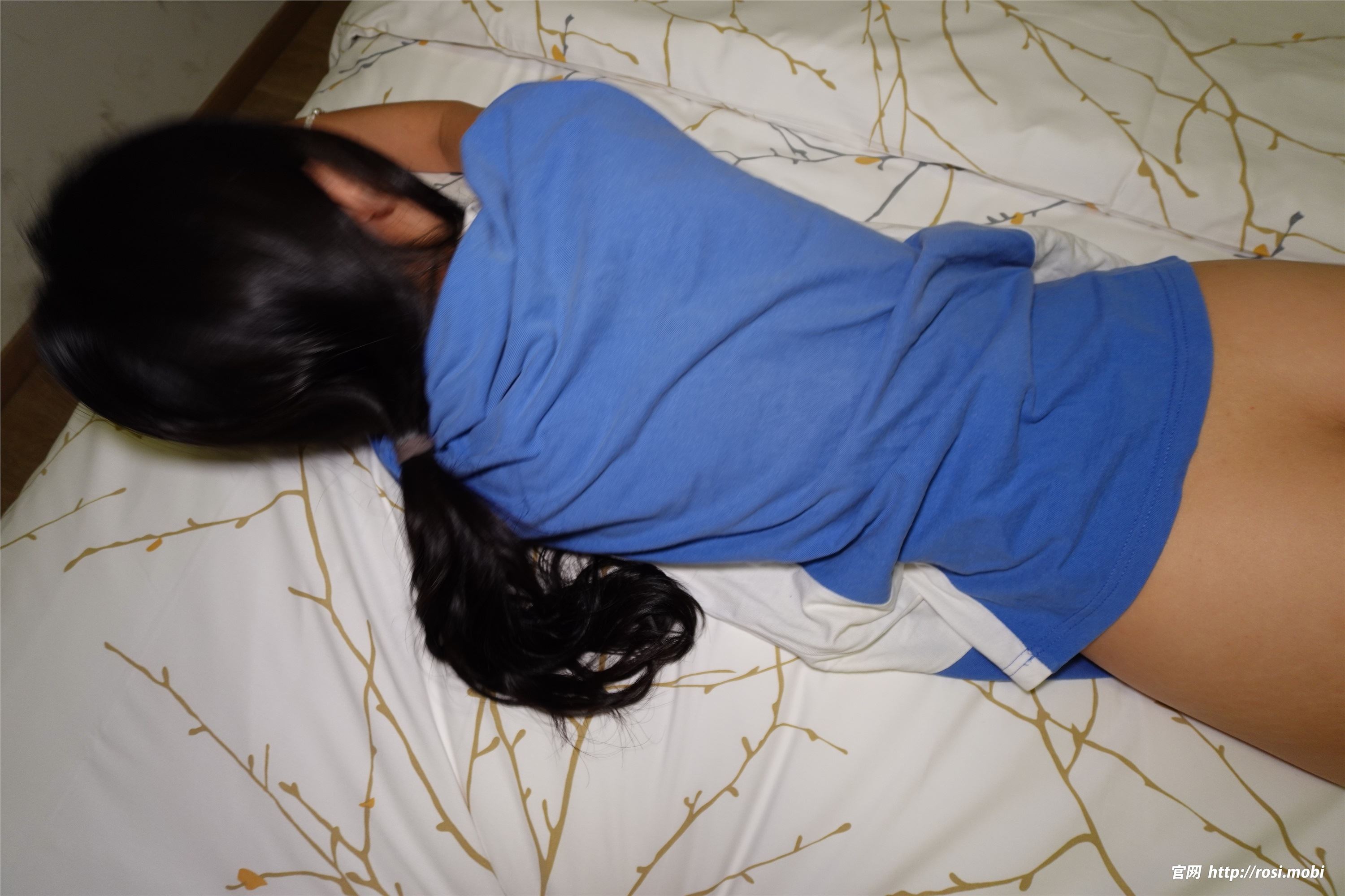 ROSI写真 2025.04.24 NO.4889